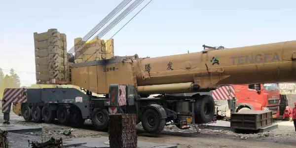 多臺起重機(jī)進(jìn)行抬吊時候應(yīng)該注意的事項